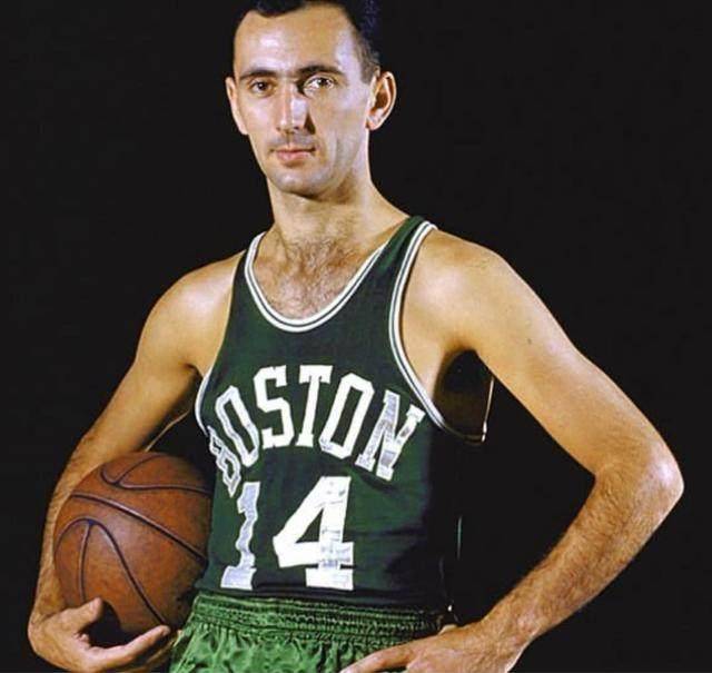 防守时频频 防守时频频