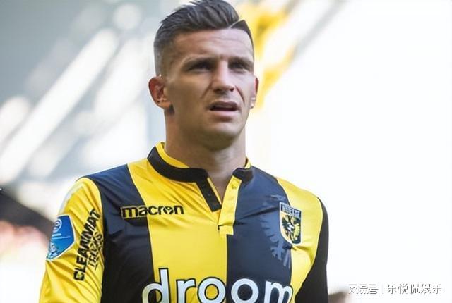 征着球队希 征着球队希